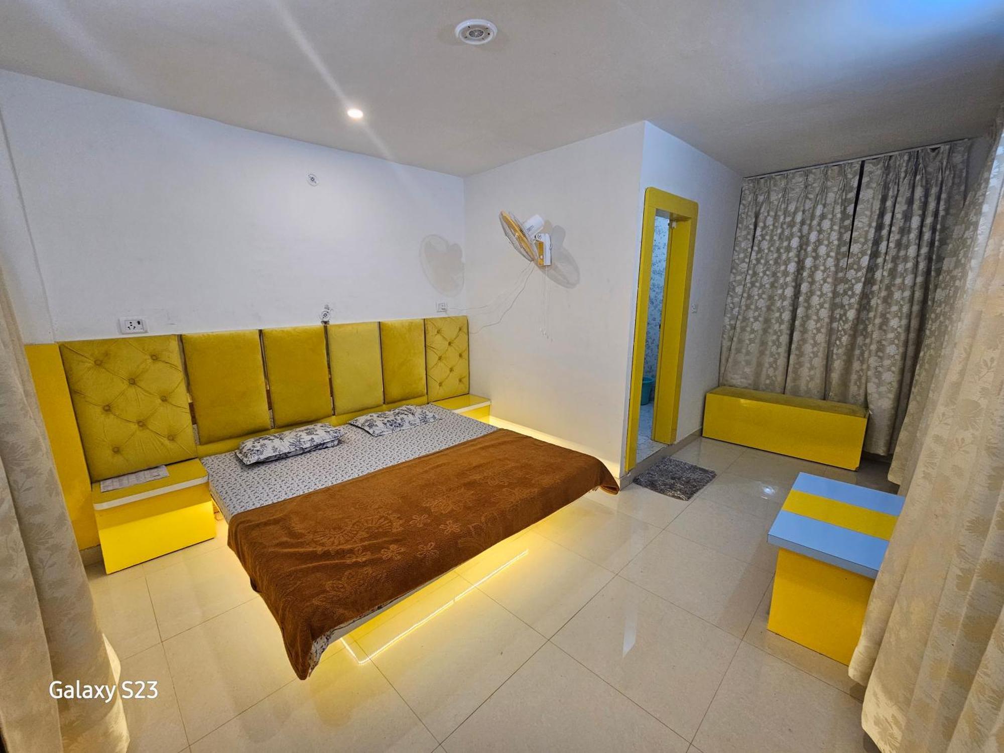 אורצ'ה Hotel Sunset מראה חיצוני תמונה